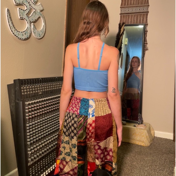 Blue crop top, strange but fun - Picture 4 of 4